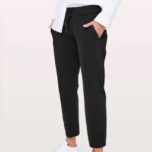 Lululemon On the Fly Cropped Pants